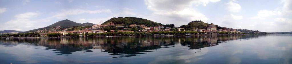 Relax In Piazzetta Casa E Appartamento Per Vacanze Trevignano Romano Exterior foto